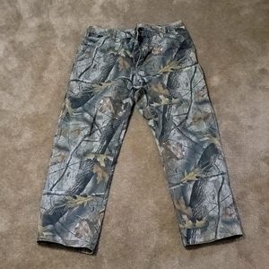 Men's Carhart Camo carpenter pants